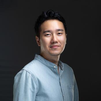 tangerang based Headshot photographer Budi Komala