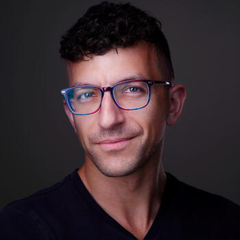 Pittsburgh based Associate headshot photographer Chad Isaiah