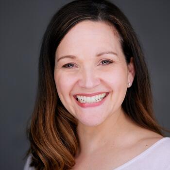 Sintra/Lisbon based Headshot photographer Sari Pina