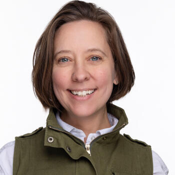 Pittsburgh based Headshot photographer Jen Worley