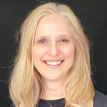  Headshot photographer Toria Nave