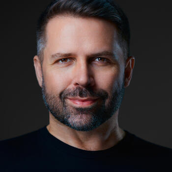  Headshot photographer Tommy Lacey