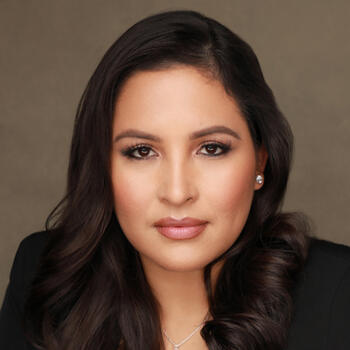 Bridgewater based Headshot photographer Viviana Cardenas