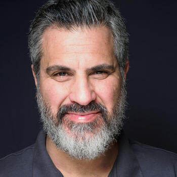 Jerusalem based Headshot photographer Arye Vieder