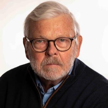 Grosse Pointe Farms based Headshot photographer Colton Weatherston