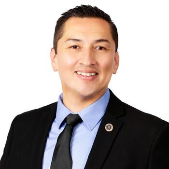 Newport Beach based Headshot photographer Fernando Acevedo