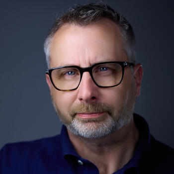 Elm Grove based Headshot photographer Henrik Malmrup