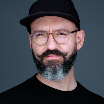 Freiburg based Headshot photographer Miroslav Dakov