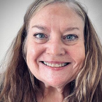 Batavia based Headshot photographer Lanora Mueller