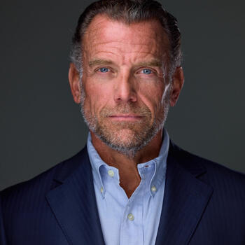 Bellmore based Headshot photographer George Schroeder