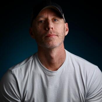 Florence  based Headshot photographer Taylor Clifton