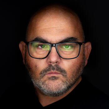 Budapest based Headshot photographer Daniel Solomon Horvath