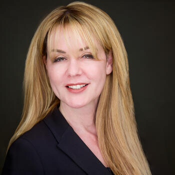 Bellerose based Headshot photographer Irene Bello