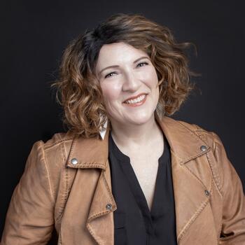 Round Rock based Headshot photographer Michelle Cantú