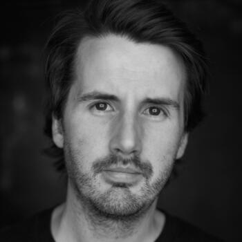 Toronto based Headshot photographer Dan Pearce