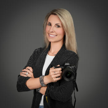 EDDY based Headshot photographer Marlana Reed