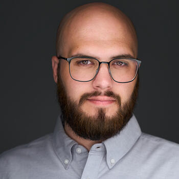 Fresno based Headshot photographer Zachary Phillips