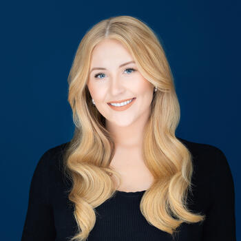 Surrey based Headshot photographer Brooke Hansen