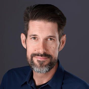 Cleveland based Headshot photographer Jason Miller