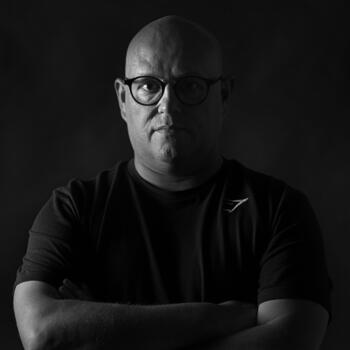 Diepenbeek based Headshot photographer Davy Vaesen