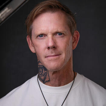 Los Angeles based Headshot photographer David Miller