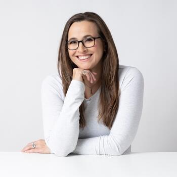 Wichita based Headshot photographer Yvette van Teeffelen