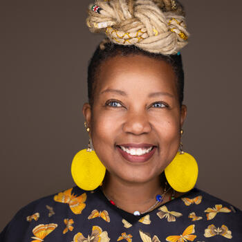 Chicago based Associate headshot photographer Kambua Chema