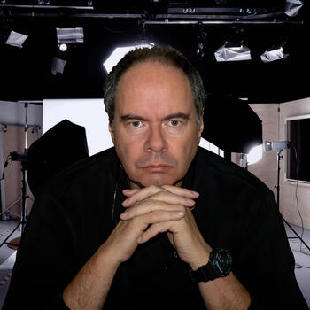Bogotá based Headshot photographer Andres Mutis