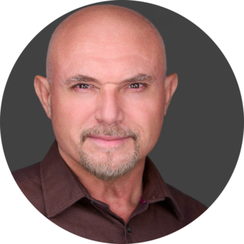 HAWALLY based Headshot photographer Mofeed Qasem