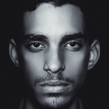  Headshot photographer Adid Acevedo