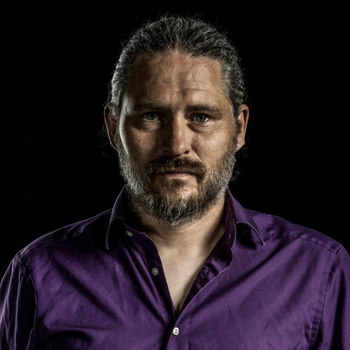 Däniken based Headshot photographer Michael Feuz