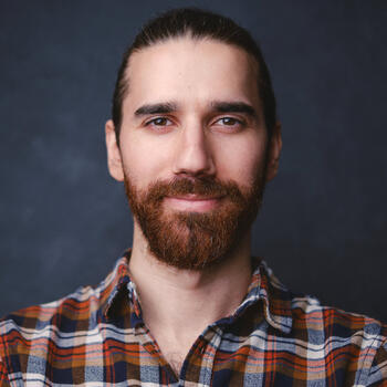 Lisboa based Associate headshot photographer Pedro Jorge