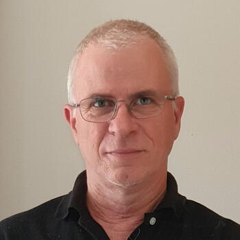 Mount Helena based Headshot photographer MARTIN HADLEY