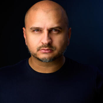 Orlando based Headshot photographer Sani Misic