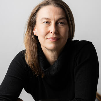  Headshot photographer Kristy Garland