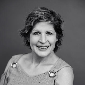  Headshot photographer Thressa Sickerson