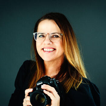 Nerang based Headshot photographer Vanessa van Straaten