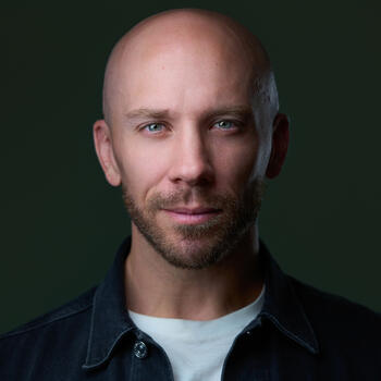 Westwood based Associate headshot photographer Cameron Venti