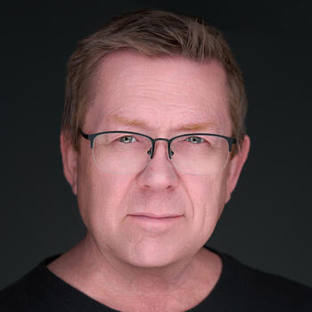 Garner based Headshot photographer Robby Lewis