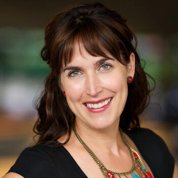 Platte City based Headshot photographer Mel Karlberg