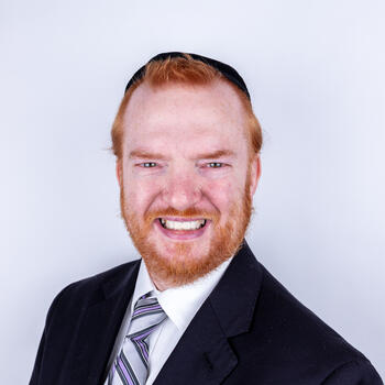 Spring Valley based Headshot photographer Chaim Weitzner