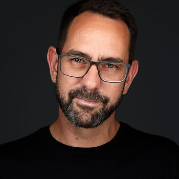 Johannesburg based Headshot photographer Shaun Mallett