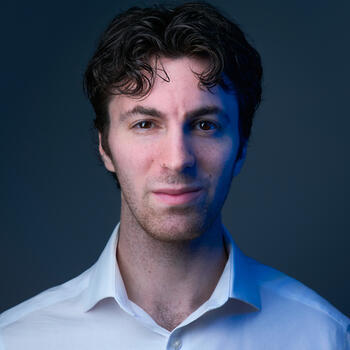  New York based Headshot photographer Max Silverman
