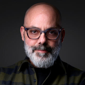 Issaquah based Headshot photographer Andres Caldera