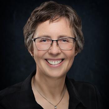 Orillia based Headshot photographer Lynda J. Chan