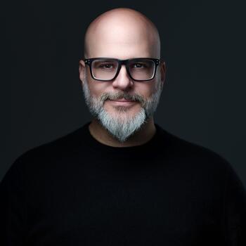 Sheboygan based Associate headshot photographer Jon Erlien