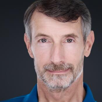  Headshot photographer Tim Voruz