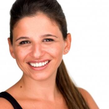 Dubai based Headshot photographer Rana Atwi