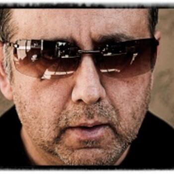 Phoenix based Headshot photographer Byron Medina