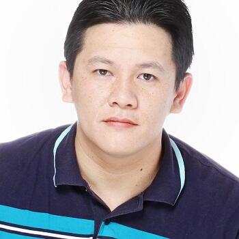  Headshot photographer Bee Lovan